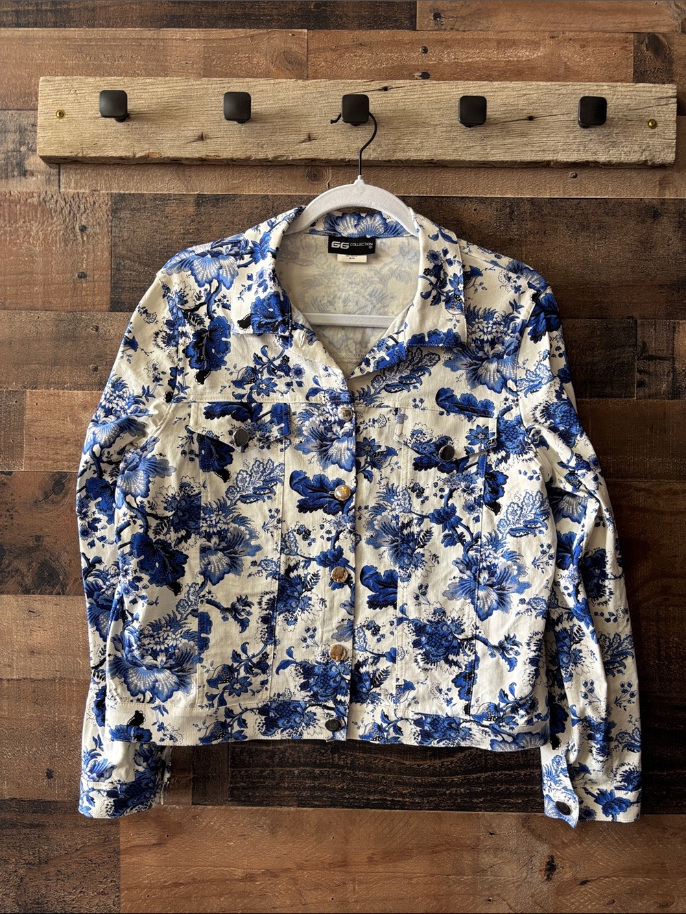 GG Collection Blue and White Floral Jacket